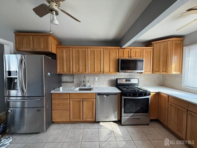 Foto del edificio - 25 Bartman Rd