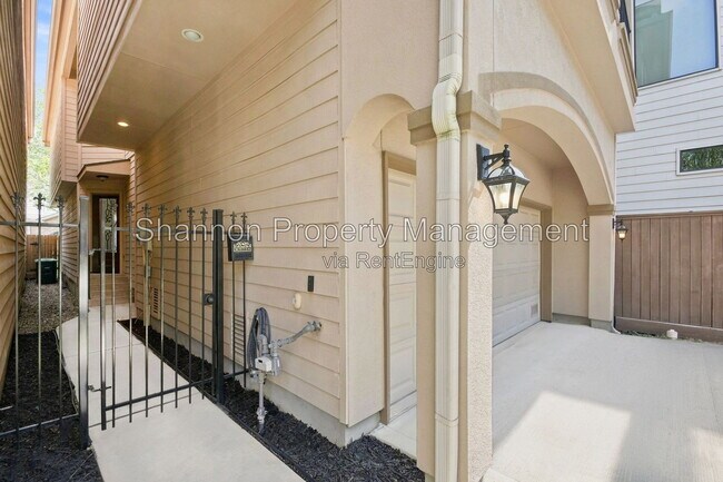 Building Photo - 5642 Petty St