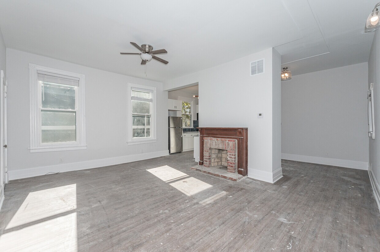 Primary Photo - 2232 Kemper Ln
