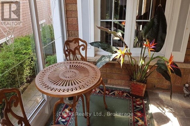 Building Photo - 5506 Woodchase Crescent