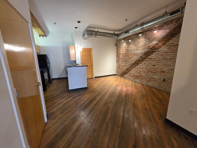 Foto del edificio - 1318 W Broad St