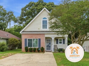 Building Photo - 1111 Sweetbriar St