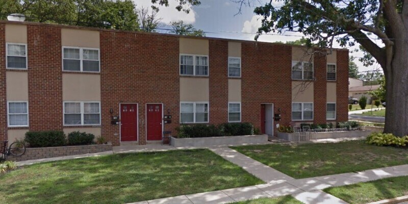 Primary Photo - Hillcrest Apartments
