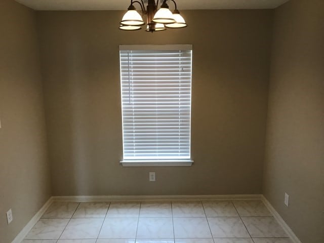 Building Photo - 223 Longleaf Cir