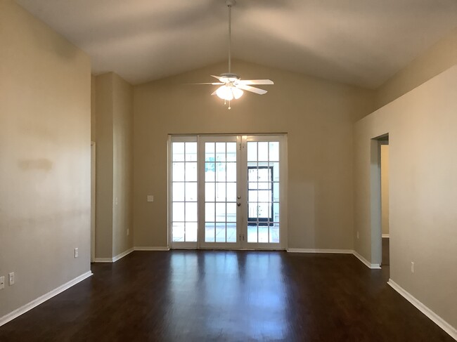 Building Photo - 9312 Hidden Water Cir