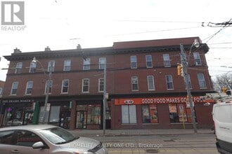 Building Photo - 579 Gerrard St E