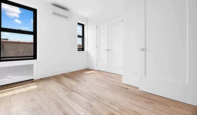 Foto del edificio - 101 East 116th Street