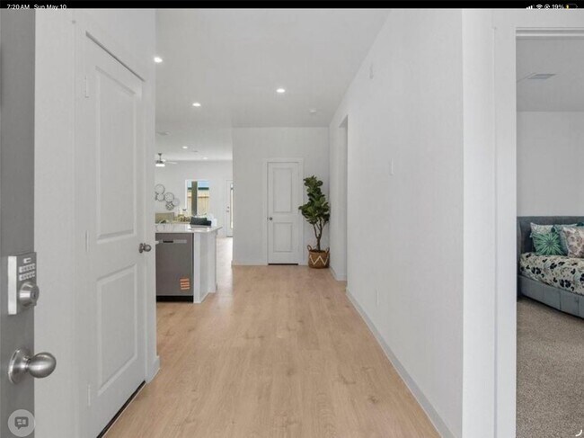Foto del edificio - 6007 Orchid Crst Ln