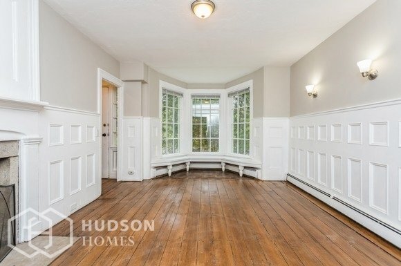 Foto del edificio - 118 Weston Rd