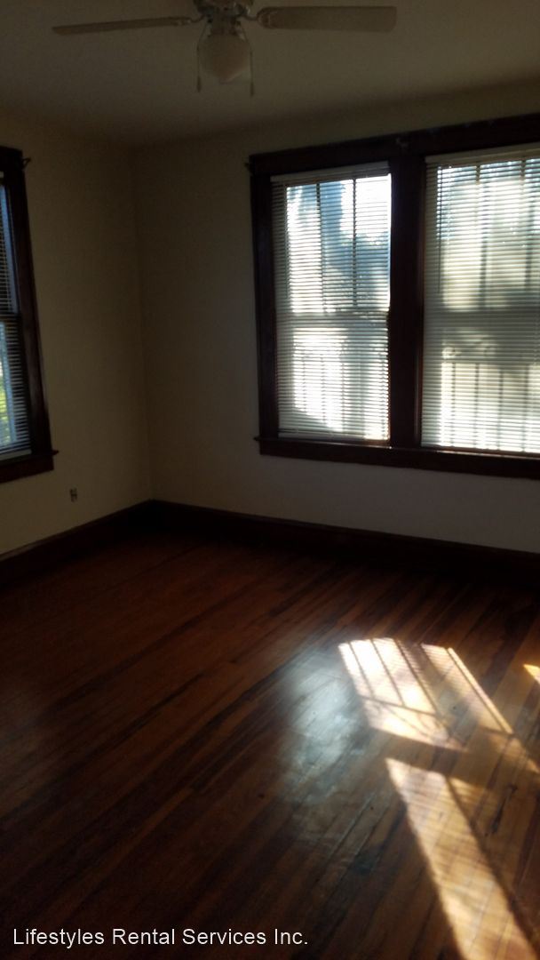 Building Photo - 3 br, 1 bath House - 6410 N Pearl St