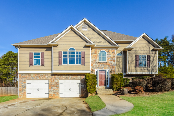 Foto principal - Stunning 4-Bedroom in Rydal, GA!