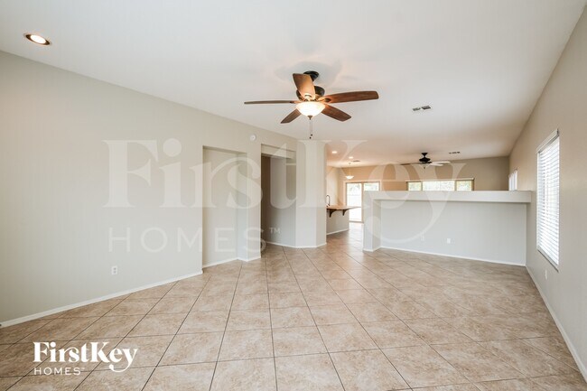 Foto del edificio - 13278 W Edgemont Ave