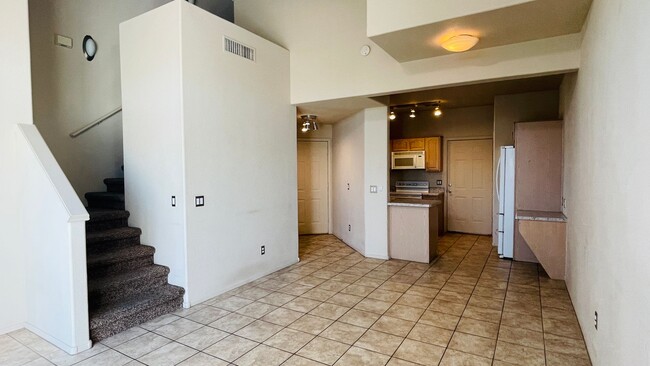 Foto del edificio - 2 bed/2 bath townhome in TEMPE!