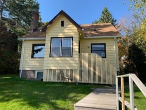 Building Photo - 1105 Brainerd Ave