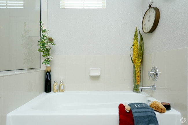 Building Photo - Arrabella