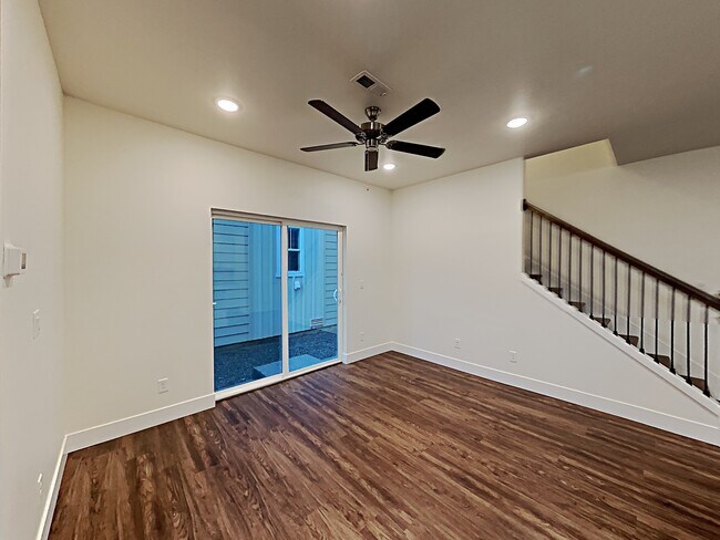 Building Photo - 33154 Ten Trails Parkway SE