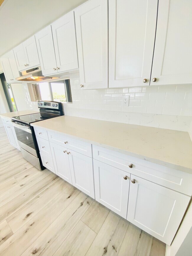 Kitchen - 849 Ridgecrest St