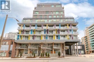 Building Photo - 68 Merton St