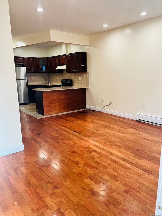 Foto del edificio - 107-11 135th St