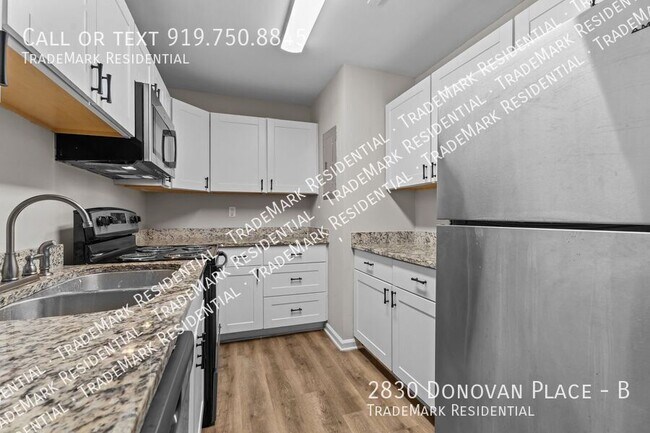 Foto del edificio - 2830 Donovan Pl