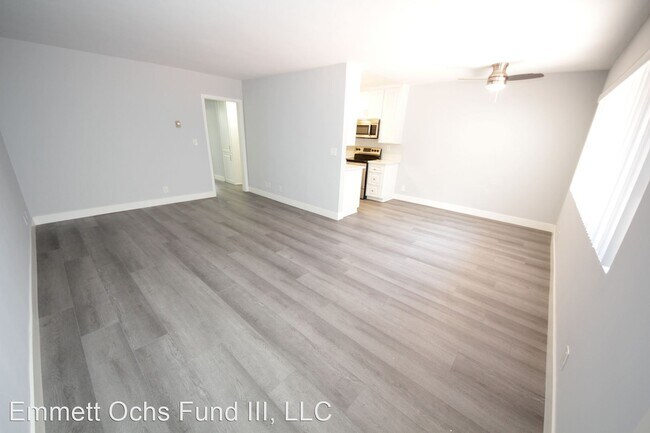 Foto del edificio - 2 br, 2 bath Apartment - 11620 Mayfield Av...