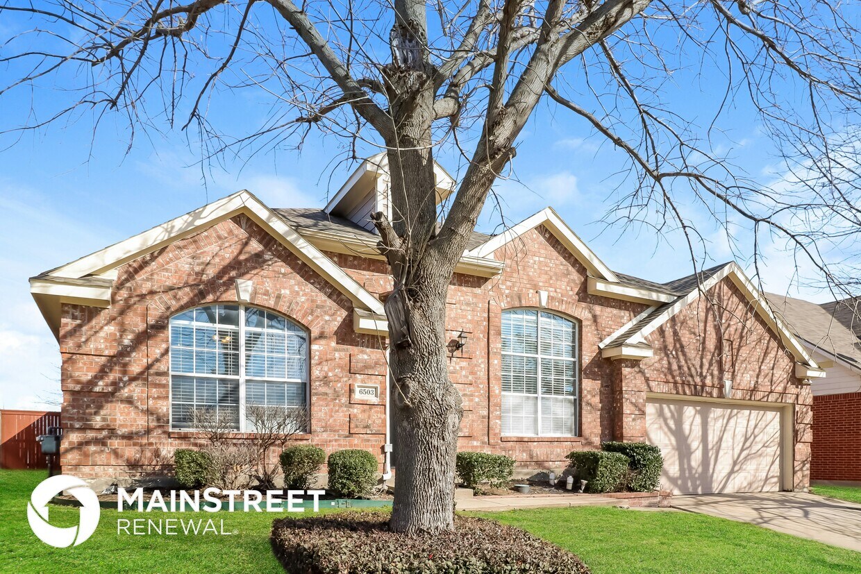 Foto principal - 6503 Fairglen Dr
