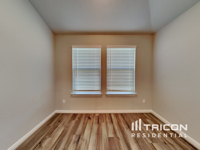 Building Photo - 5815 Zoey Wy