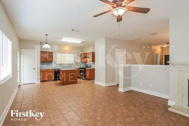 Building Photo - 19308 Stars Hollow Dr