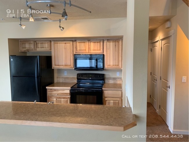 Building Photo - 9115 W Brogan Dr