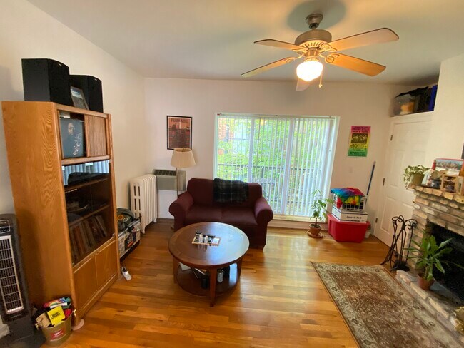 Building Photo - 507 W Deming Pl