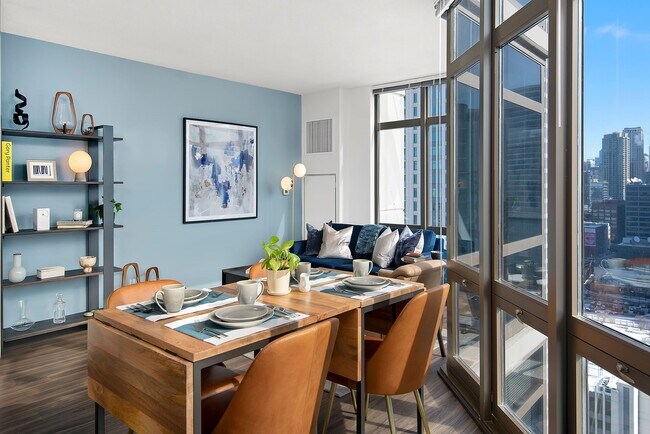 Foto del edificio - 616 W Fulton St