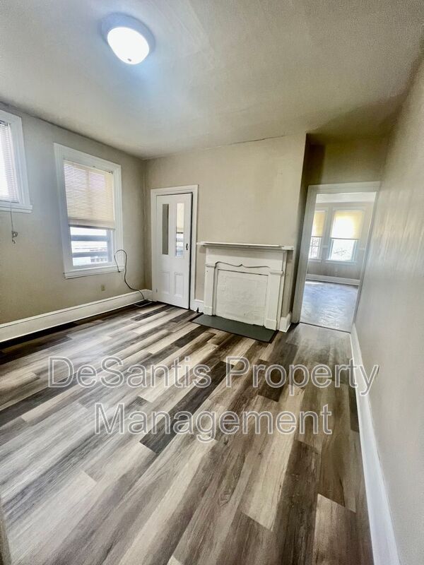 Building Photo - 25 Dilworth St