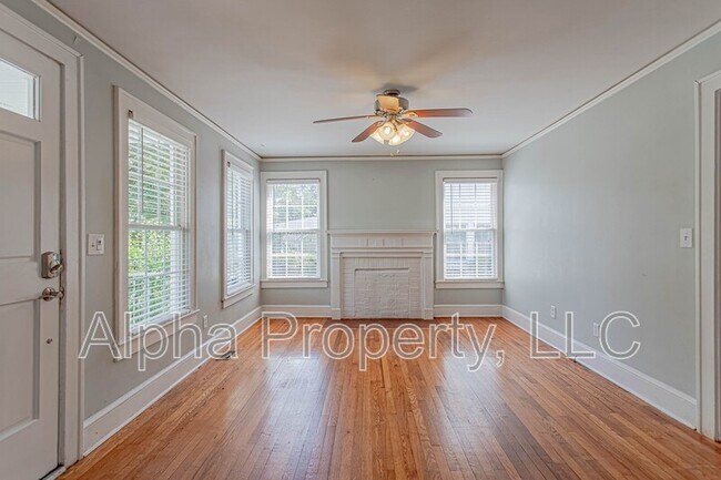Building Photo - 14 Skyland Dr