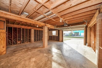 Building Photo - 129 Tarpon St