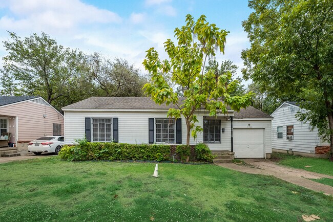 Building Photo - 11426 Flamingo Dr
