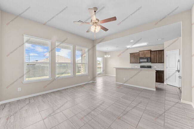Foto del edificio - 7601 Park Meadow Dr
