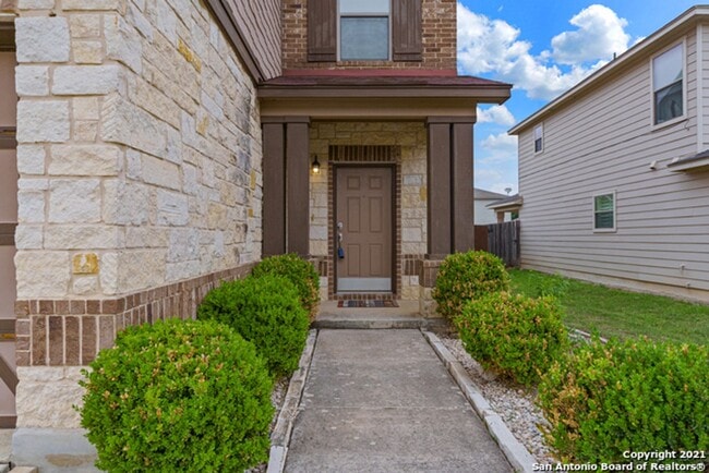 Building Photo - Exquisite Two-Story Rental Home with Loft ...