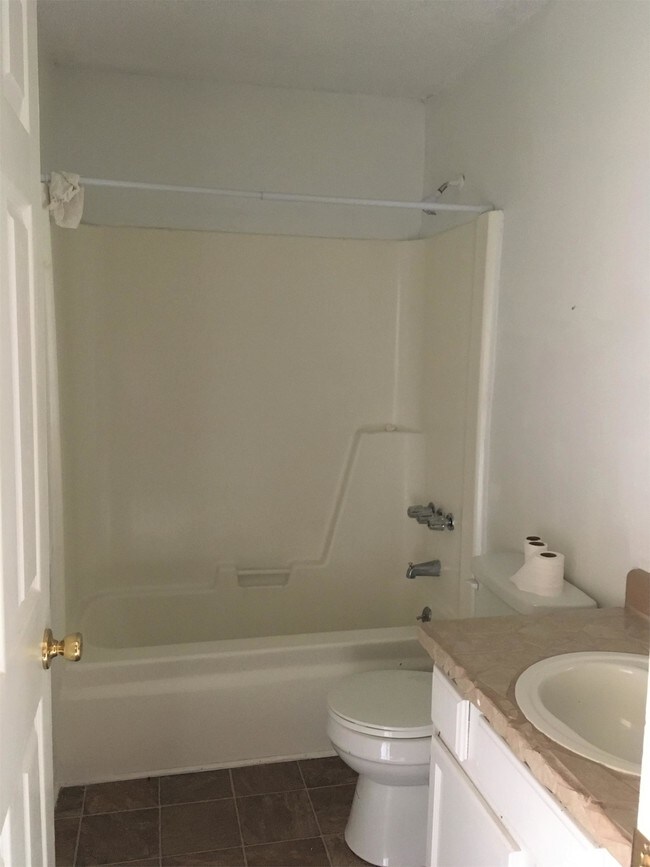 Foto del edificio - 2518 Highland Trace Dr