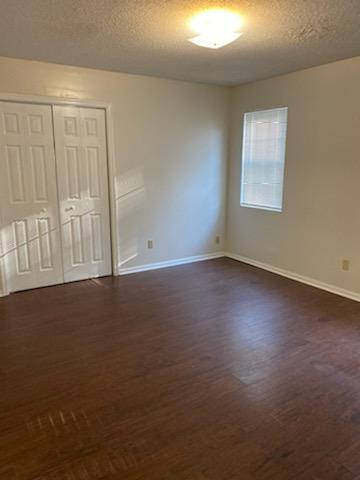 Building Photo - 1548 Hamilton Dr