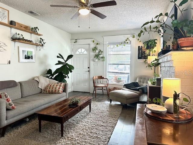 Foto del edificio - 412 E Floribraska Ave