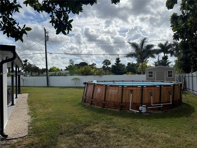 Building Photo - 27000 SW 145th Ave