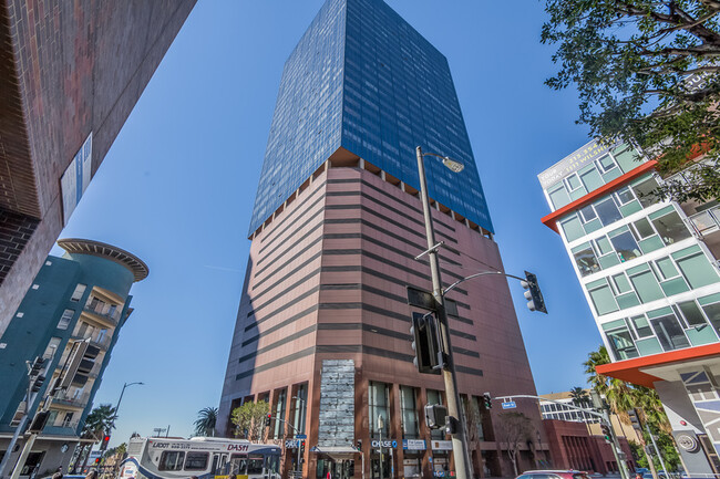 Foto del edificio - 1100 Wilshire Blvd