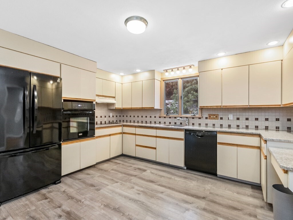 120 Hutchinson Rd Unit SF, Arlington, MA 02474 Apartments in