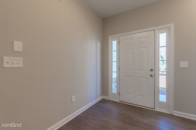 Building Photo - 4 br, 2.5 bath House - 223 Camellia Way