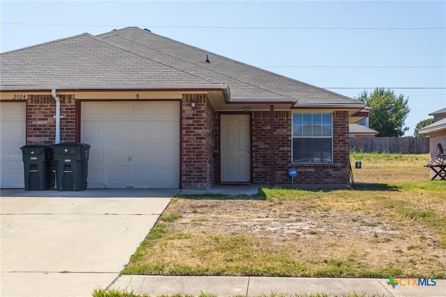 Foto principal - 2804 Alma Dr