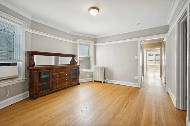 Foto del edificio - 4917 N Washtenaw Ave