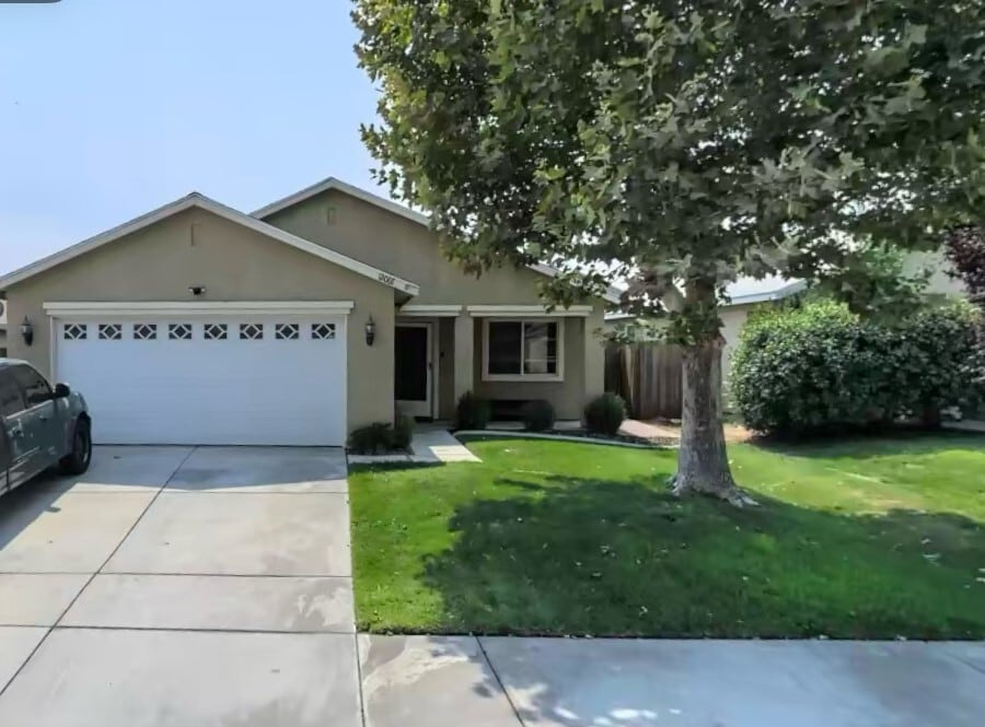 Foto principal - 12067 GoldOak Ct