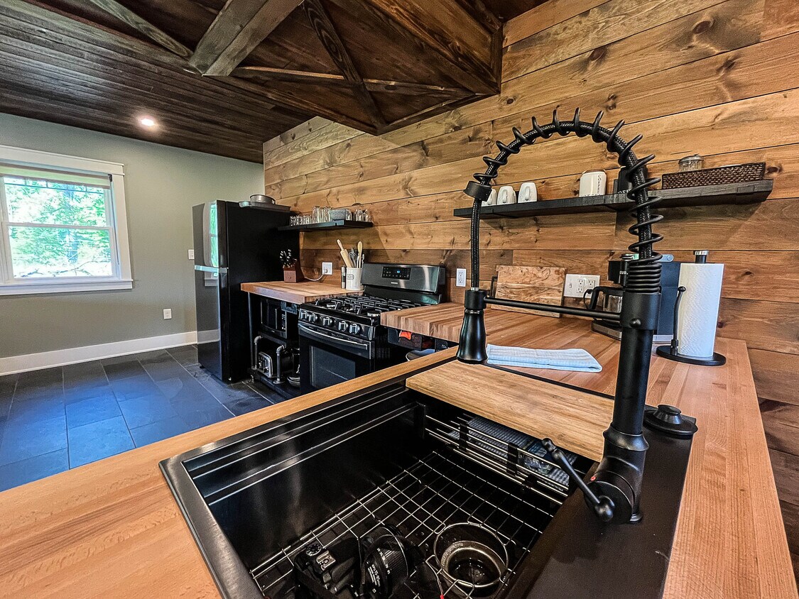 Foto del edificio - 29499 Harvard Rd