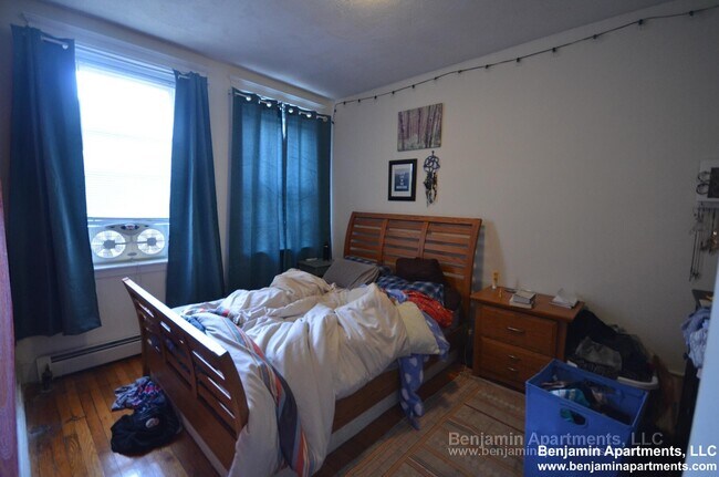 Foto del edificio - 85 Brainerd Rd