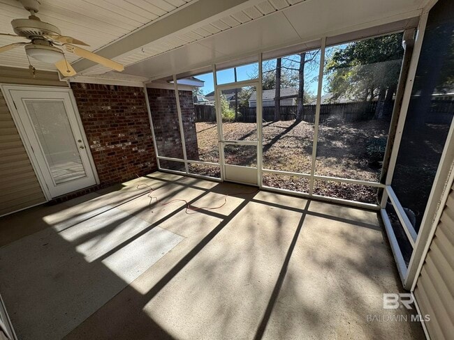 Foto del edificio - 8356 Carousel Ct